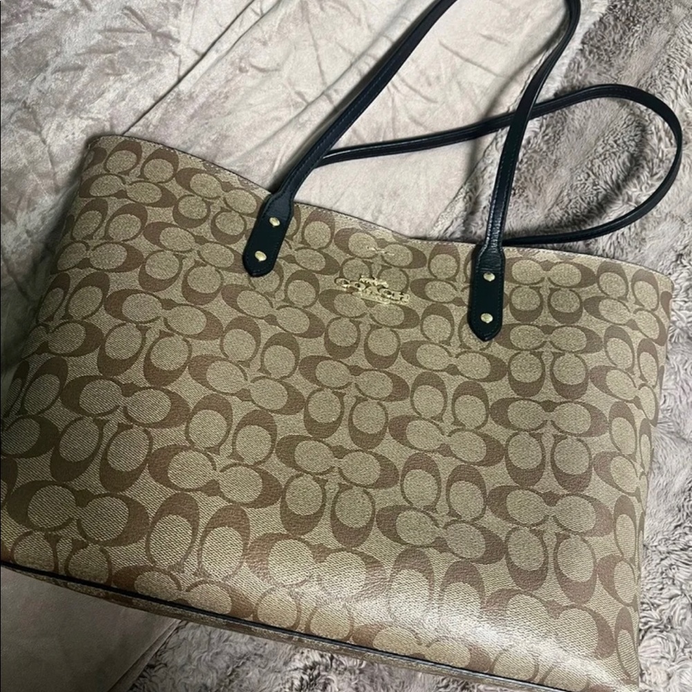 Coach purse